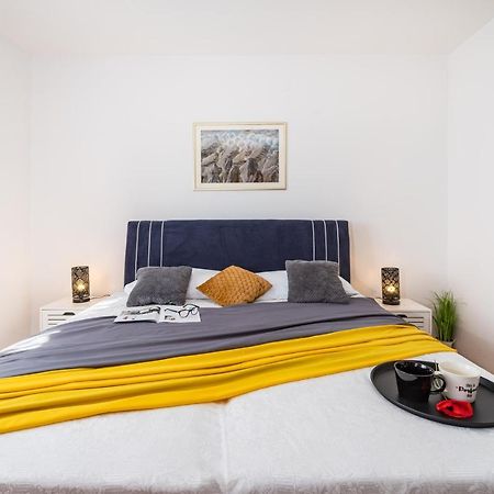 Apartment Marija Novigrad  Bagian luar foto
