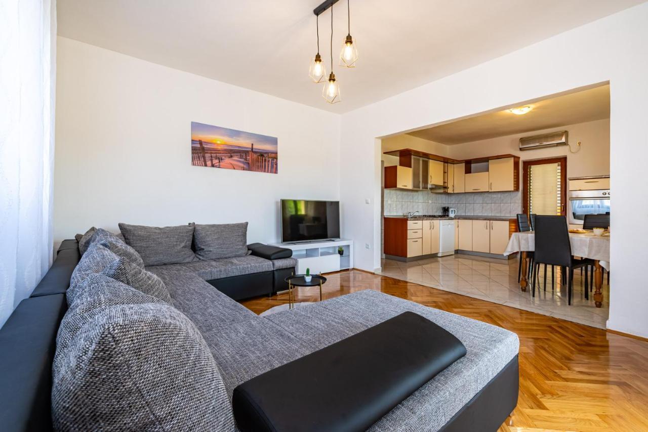 Apartment Marija Novigrad  Bagian luar foto