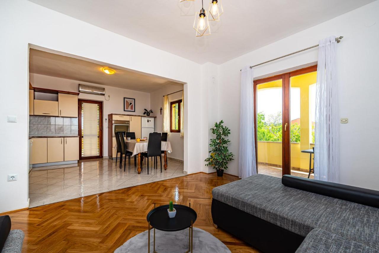 Apartment Marija Novigrad  Bagian luar foto
